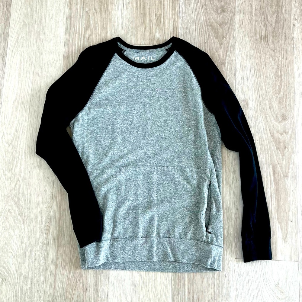 THE RAIL Pullover with Front Pocket